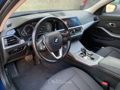 BMW Serie 3 320d 320 Serie 3 Touring 320d Touring mhev 48V xdrive auto Blu/Azzurro usata Ravenna