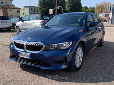 BMW Serie 3 320d 320 Serie 3 Touring 320d Touring mhev 48V xdrive auto Blu/Azzurro usata Ravenna