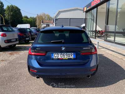 BMW Serie 3 320d 320 Serie 3 Touring 320d Touring mhev 48V xdrive auto Blu/Azzurro usata Ravenna