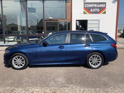 BMW Serie 3 320d 320 Serie 3 Touring 320d Touring mhev 48V xdrive auto Blu/Azzurro usata Ravenna