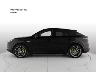 Porsche Cayenne Coupé 3.0 V6 E-Hybrid Nero usata Milano