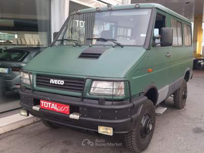 Iveco Daily 40.10 W 2.5 TD Combi L 4x4 ex Carabinieri Verde usata Bassano del Grappa