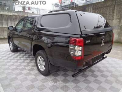Mitsubishi L200 2.3 D Double Cab 4x4 Easy Select Invite Connect Nero usata San Nicolò