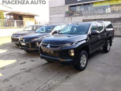 Mitsubishi L200 2.3 D Double Cab 4x4 Easy Select Invite Connect Nero usata San Nicolò