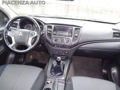 Mitsubishi L200 2.3 D Double Cab 4x4 Easy Select Invite Connect Nero usata San Nicolò