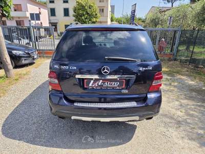 Mercedes-Benz Classe G MERCEDES - Classe ML - 320 CDI Sport Blu/Azzurro usata Prato