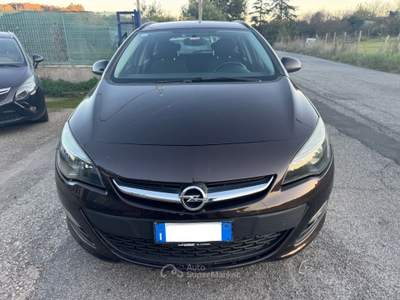 Opel Astra 1.7 CDTI 110CV Sports Tourer Elective Rosso usata Mentana