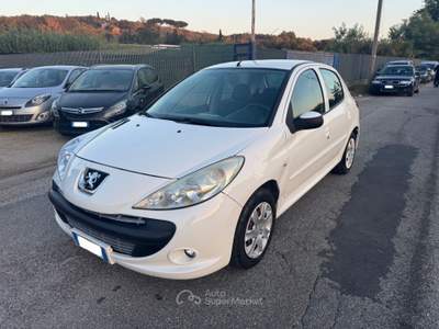 Peugeot 206 Plus 1.1 60CV 5p. Trendy Bianco usata Mentana