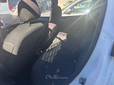 Peugeot 206 Plus 1.1 60CV 5p. Trendy Bianco usata Mentana