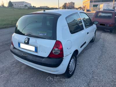 Renault Clio cat 3 porte Access Van Bianco usata Mentana