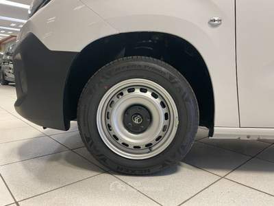 Citroen Berlingo BlueHDi 100 3posti Van M KM0 € 18.900,00+IVA Bianco usata Arsago Seprio
