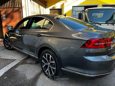 Volkswagen Passat VOLKSWAGEN PASSAT 2.0 TDI EXECUTIVE BLUEMOTION TECH Grigio usata Cusano Milanino