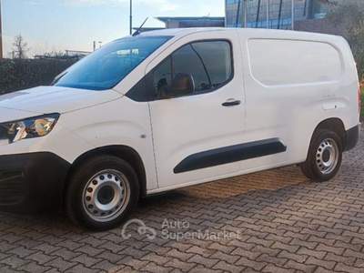 Peugeot Partner BlueHDi 100 S&S PL Furgone Premium Bianco usata Fonte
