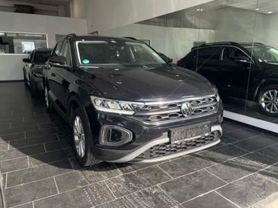 Volkswagen T-Roc Life C.Lega17 Camera AppleCarPlay LED Manuale Nero usata Campi Bisenzio
