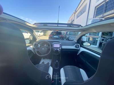 Peugeot 108 69cv Bianco usata Anzio