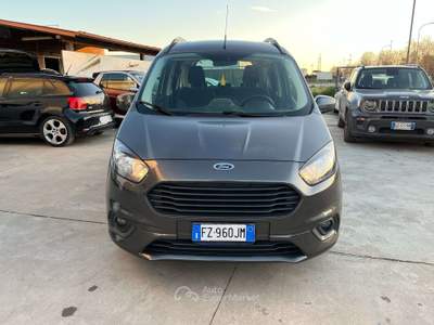Ford Tourneo Courier 95cv Grigio usata Anzio