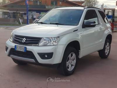 Suzuki Grand Vitara  1.9 DDiS 3p. Evolution Navi Bianco usata Quarto