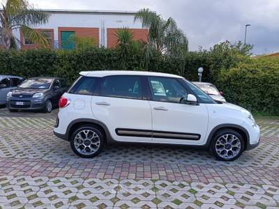 Fiat 500L 500L 1.3 MJT 85 CV Trekking Bianco usata Cimitile