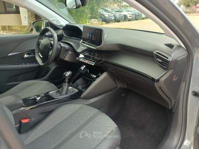 Peugeot 208 1.2 100cv 5 porte Allure Grigio usata Monopoli