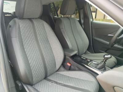 Peugeot 208 1.2 100cv 5 porte Allure Grigio usata Monopoli