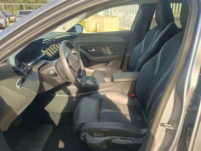Peugeot 308 SW 1.2 130cv EAT8 Allure Grigio usata Monopoli
