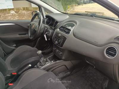 Fiat Punto 5 porte 1.3 MJ 85cv Lounge Bianco usata Monopoli
