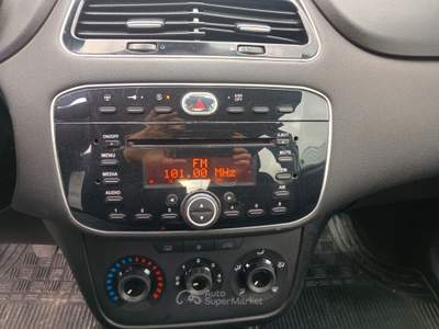 Fiat Punto 5 porte 1.3 MJ 85cv Lounge Bianco usata Monopoli