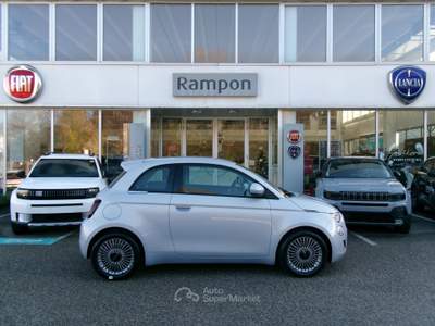 Fiat 500 500 Berlina 1.0 Hybrid Torino Blu/Azzurro usata SAN DONA' DI PIAVE