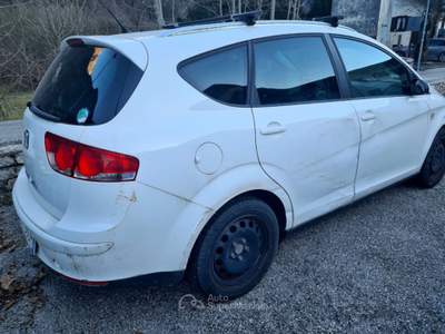 Seat Altea Demolita per esportazione, documenti Italiani Bianco usata Cogollo del Cengio