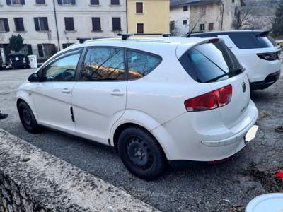 Seat Altea Demolita per esportazione, documenti Italiani Bianco usata Cogollo del Cengio