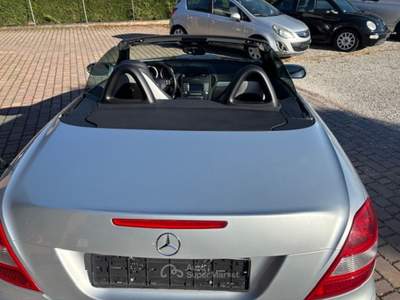 Mercedes-Benz SLK Unico proprietario, libero da incidenti  KM.  CERTIFICATI Argento usata Cartura