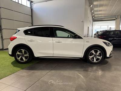 Ford Focus Focus 1.0 EcoBoost Hybrid 125 CV 5p. Active Bianco usata Cesena