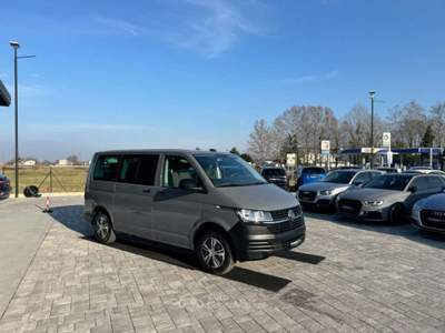 Volkswagen Multivan 2.0 TDI 110CV 9 POSTI Trendline ANCHE NE Grigio usata Russi