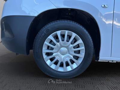 Toyota Proace Proace City 1.5D 100cv S&S L1 S Comfort Bianco usata Cuneo