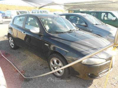 Alfa Romeo 147 DISTINCTIVE Nero usata Chions