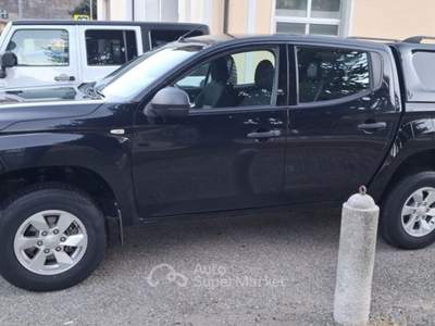 Mitsubishi L200 2.3 D Double Cab 4x4 Easy Select Invite Connect Nero usata Varallo