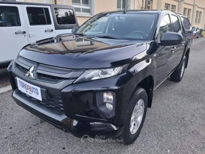 Mitsubishi L200 2.3 D Double Cab 4x4 Easy Select Invite Connect Nero usata Varallo