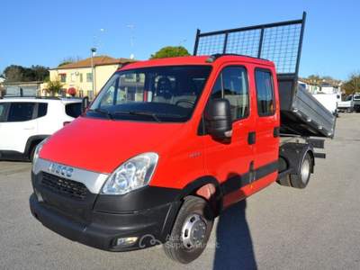 Iveco Daily 35C13 2.3 DC 7 POSTI RIBALTABILE Rosso usata COMACCHIO