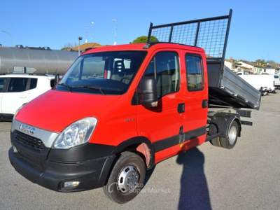 Iveco Daily 35C13 2.3 DC 7 POSTI RIBALTABILE Rosso usata COMACCHIO