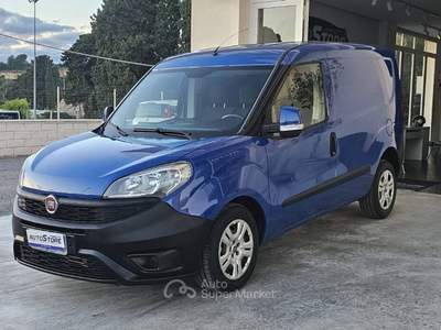 Fiat Doblò  Blu/Azzurro usata Vittoria
