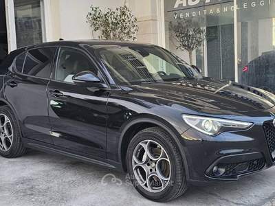 Alfa Romeo Stelvio 2.2 t Sprint Q4 190cv auto Nero usata Vittoria