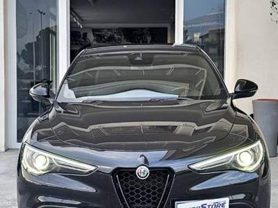 Alfa Romeo Stelvio 2.2 t Sprint Q4 190cv auto Nero usata Vittoria