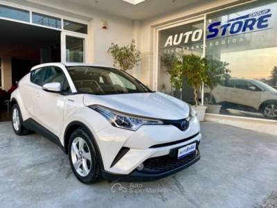 Toyota C-HR 1.8h Business 2wd e-cvt Bianco usata Vittoria