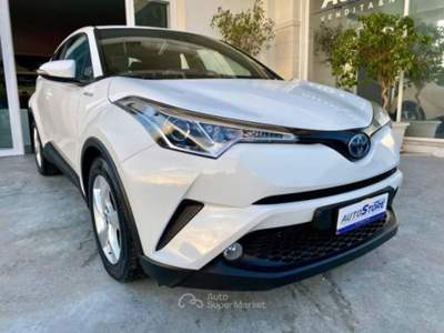 Toyota C-HR 1.8h Business 2wd e-cvt Bianco usata Vittoria