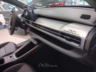 Jeep Avenger Avenger 1.2 turbo e-hybrid mhev Upland 4xe 145cv Beige usata Gardone Val Trompia