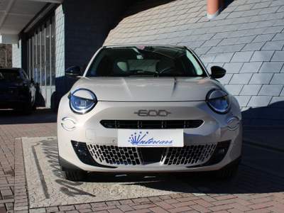 Fiat 600 Hybrid 110 CV DCT MHEV La Prima II Beige usata Denno