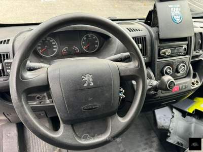 Peugeot Boxer 330 2.2 HDi/130CV FAP PC-TN Combi Comfort Bianco usata San Giuseppe Vesuviano