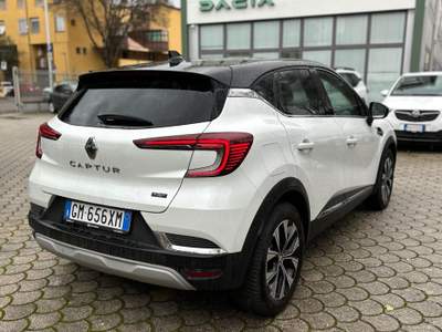Renault Captur Captur Full Hybrid E-Tech 145 CV Techno Bianco usata Firenze