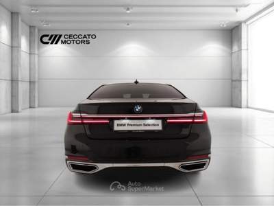 BMW Serie 7 730d 730 d Mild Hybrid 48V xDrive Steptronic Nero usata Padova