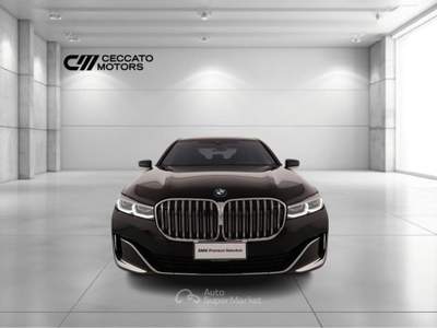 BMW Serie 7 730d 730 d Mild Hybrid 48V xDrive Steptronic Nero usata Padova
